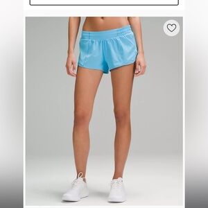 Lululemon womens hotty hot low rise lined shorts size 6